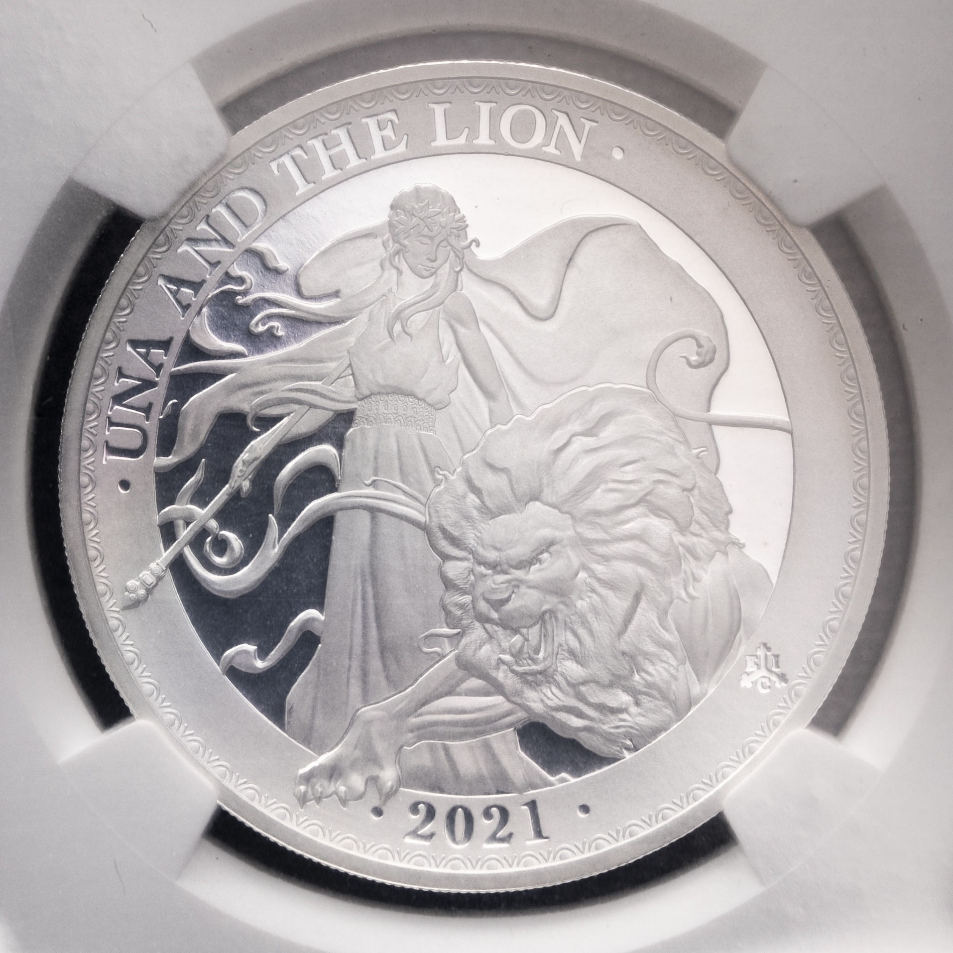 2021 セントヘレナ スリーグレイセス 1オンス 1ポンド銀貨 ①